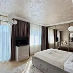 Cozy Luxury Collection - Premium Aparthotel